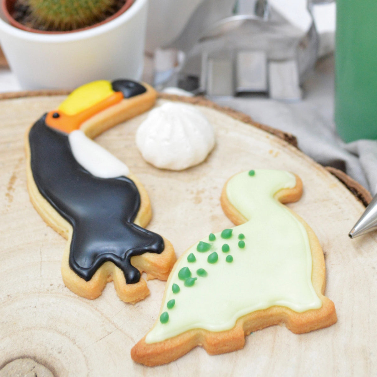 16-tlg. Set Ausstecher Wildtiere in Silber präsentiert im Onlineshop von KAQTU Design AG. Ausstecher ist von Scrap Cooking