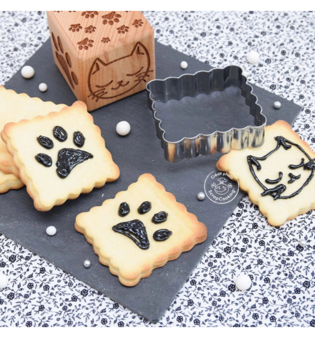 Cookie Stamp, Würfelstempel u. Ausstecher, Katze in Mehrfarbig präsentiert im Onlineshop von KAQTU Design AG. Ausstecher ist von Scrap Cooking