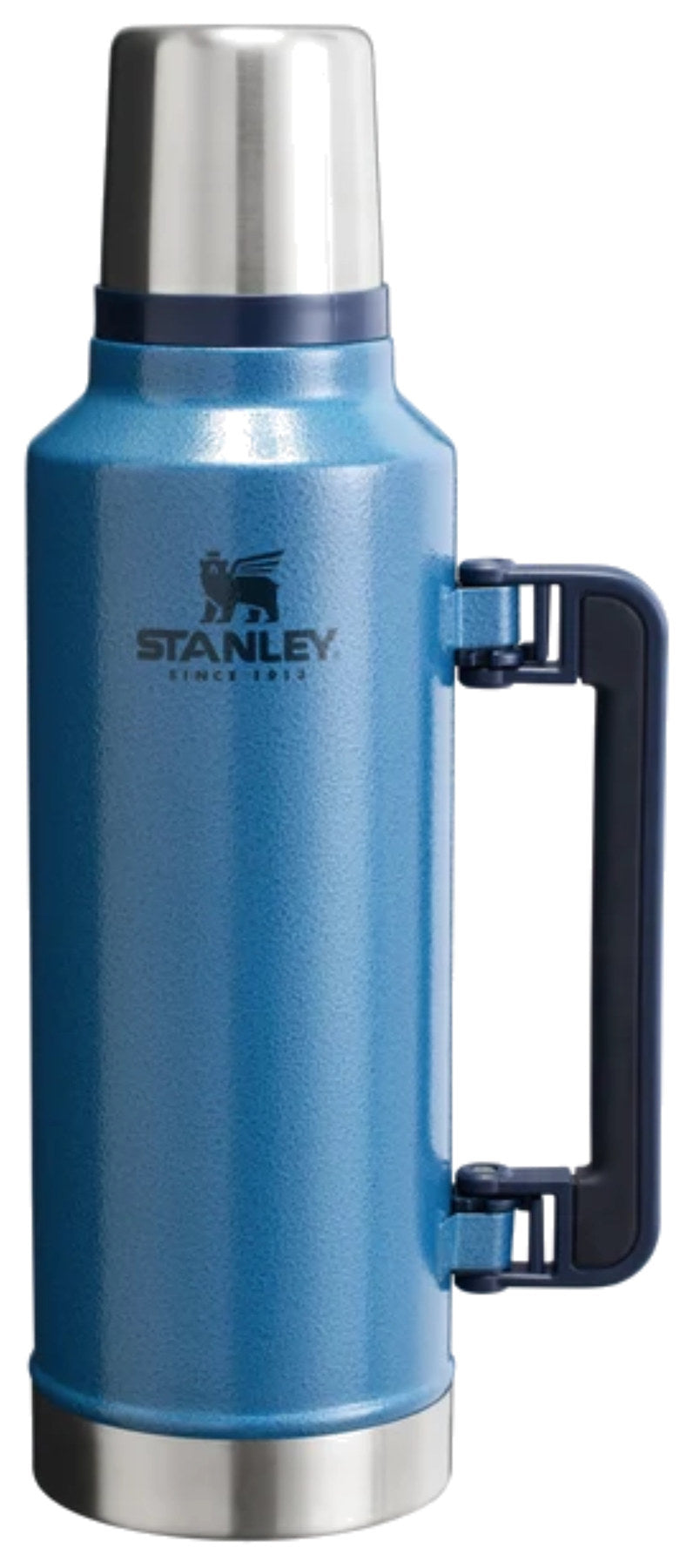 Legendary Classic Flasche 1.9l hammertone lake in Schwarz präsentiert im Onlineshop von KAQTU Design AG. Thermosflasche ist von Stanley