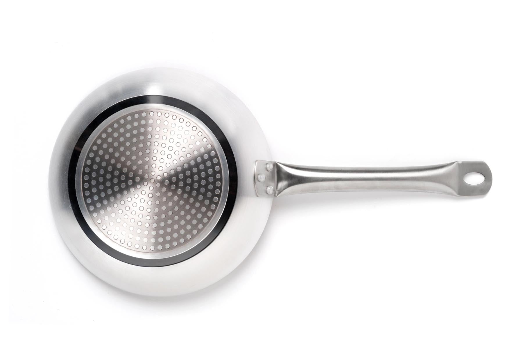 Hochwertige 32 cm Bratpfanne Teide von Comas, ideal für Induktionsherde, vereint stilvolles Design mit hervorragender Wärmeleitung.