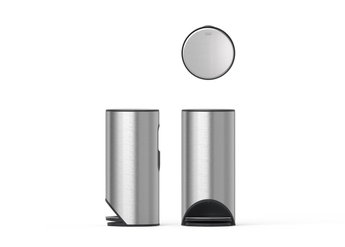 Arc Pedaleimer mit Innentasche H72cm D34cm 30l Edelstahl in Silber präsentiert im Onlineshop von KAQTU Design AG. Mülleimer ist von Joseph Joseph