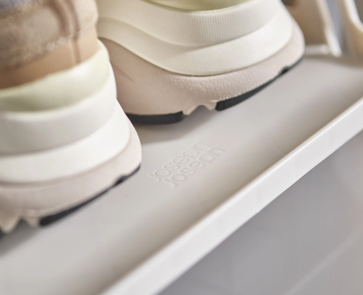 2er Set ShoeCase Schuhschrank PP 22x28x36cm grau in Grau präsentiert im Onlineshop von KAQTU Design AG. Schuhregal ist von Joseph Joseph