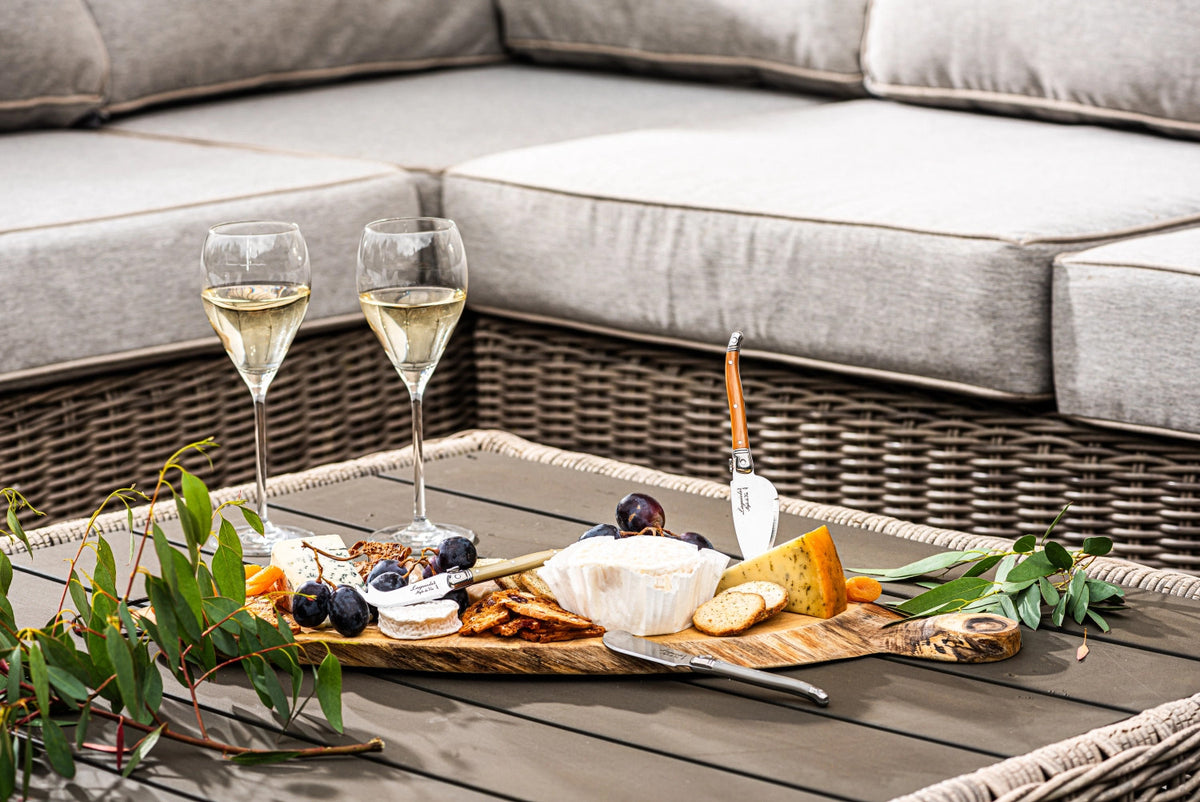Laguiole 3tlg Premium Line Käsemesserset treasure in Mehrfarbig präsentiert im Onlineshop von KAQTU Design AG. Küchenmesser ist von Laguiole Style de Vie