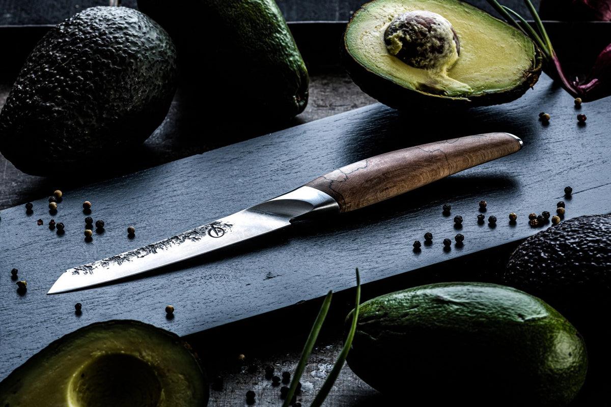 Katai Universalmesser 13cm in Gelb präsentiert im Onlineshop von KAQTU Design AG. Küchenmesser ist von Forged