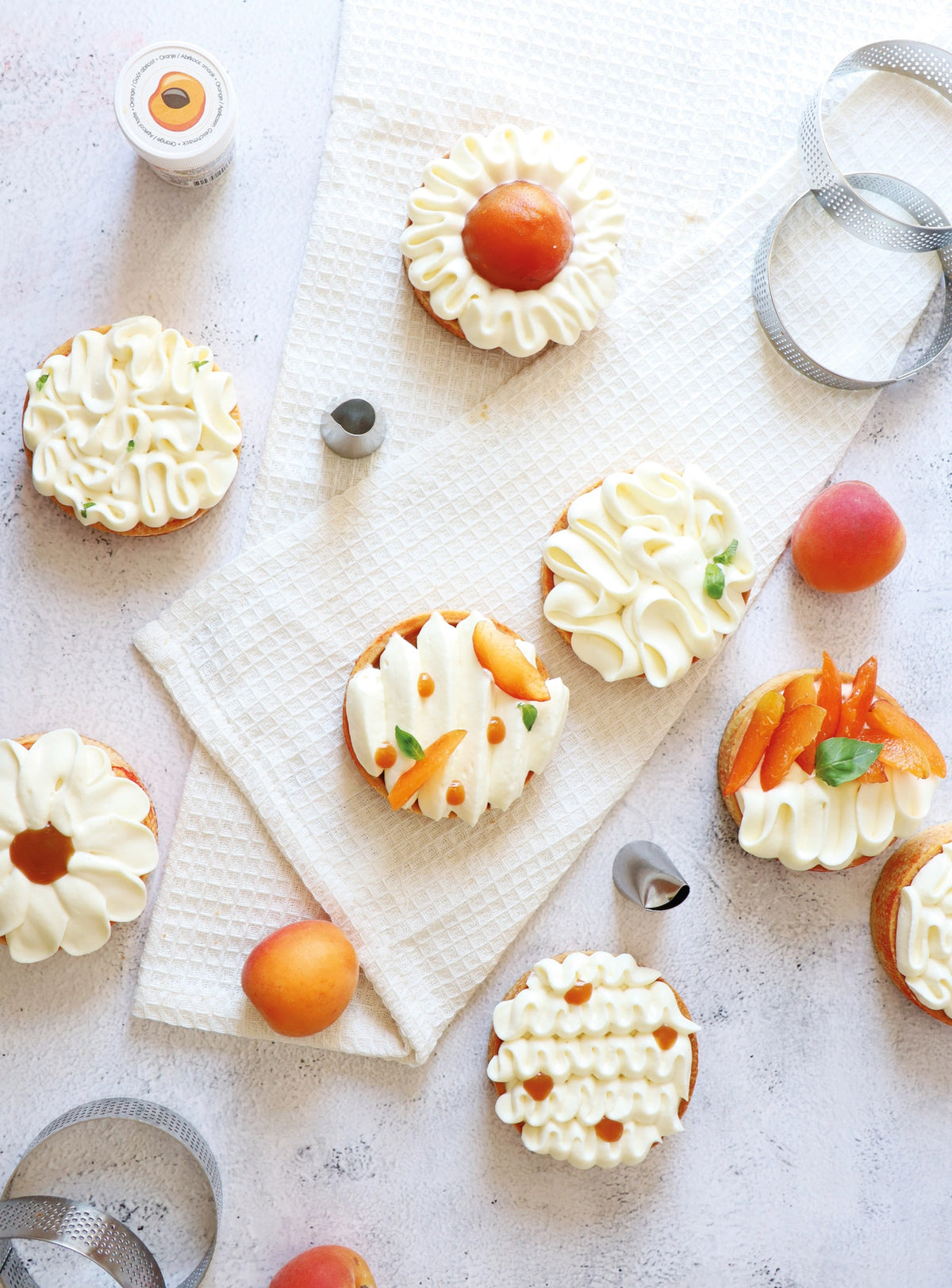 3er Set Spritztüllen Edelstahl für Tortendekoration in Grau präsentiert im Onlineshop von KAQTU Design AG. Backutensilien ist von Scrap Cooking