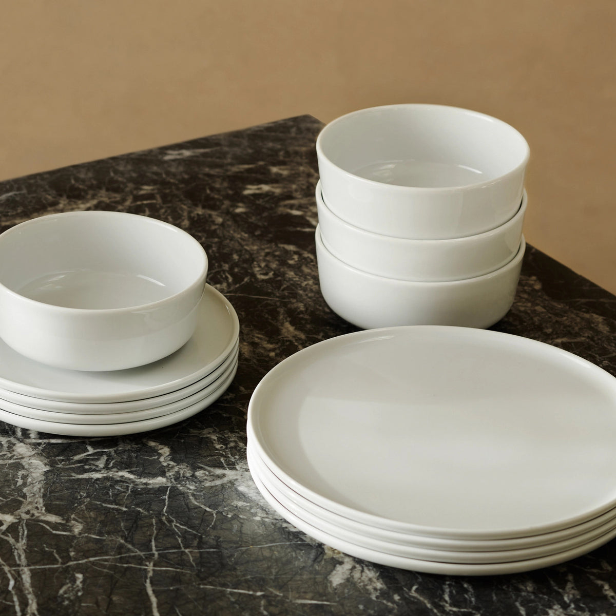 2er Set Collective Teller flach D26cm weiss in Weiss präsentiert im Onlineshop von KAQTU Design AG. Teller ist von LSA