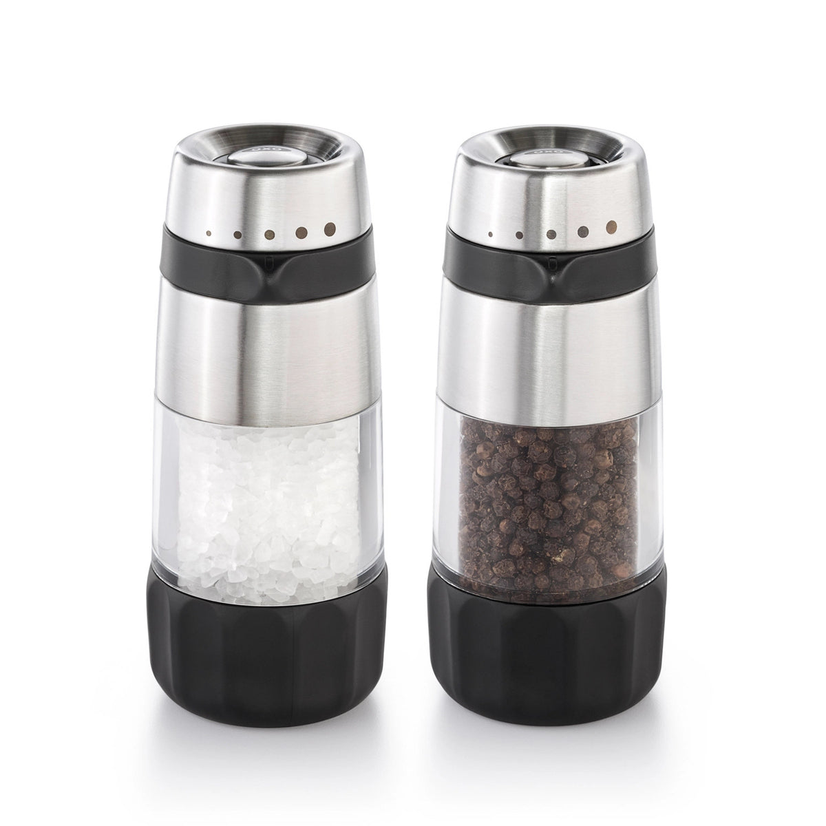 2er Set Good Grips Mühlen Salz+Pfeffer in Silber präsentiert im Onlineshop von KAQTU Design AG. Küchenhelfer ist von OXO