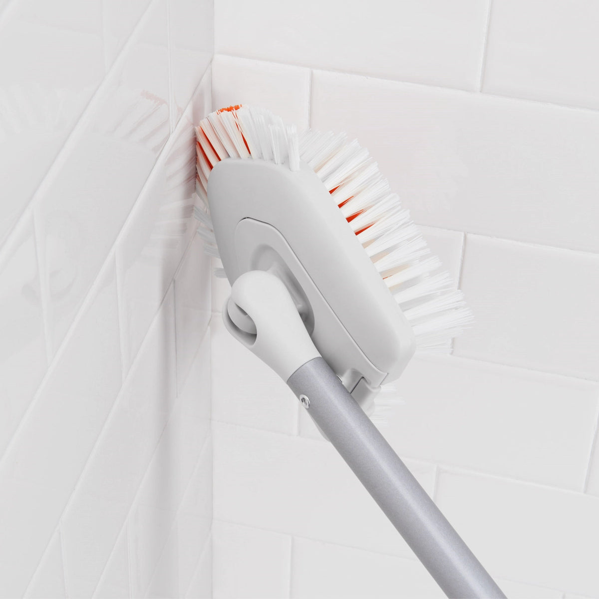 Good Grips Ersatzkopf für Duschreiniger ausziehbar in Weiss präsentiert im Onlineshop von KAQTU Design AG. Reinigungsmittel ist von OXO