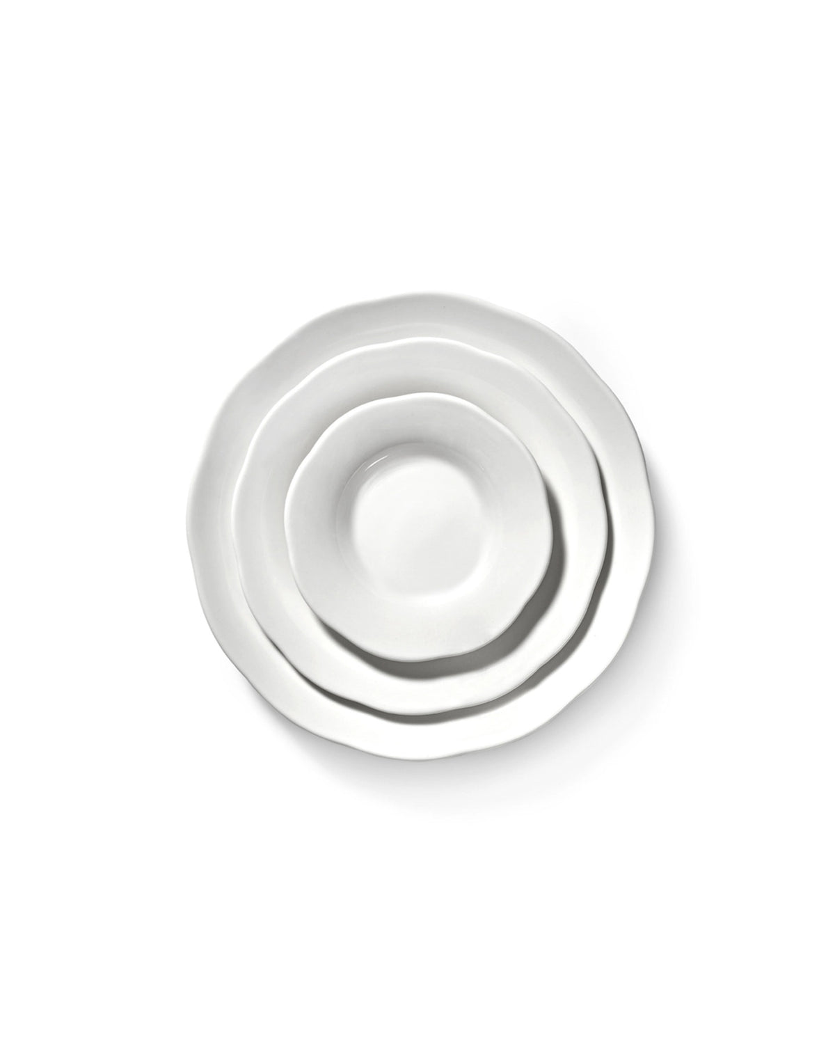 Silhouette Teller tief D10.5cm H3cm weiss Porzellan in Weiss präsentiert im Onlineshop von KAQTU Design AG. Teller ist von Serax