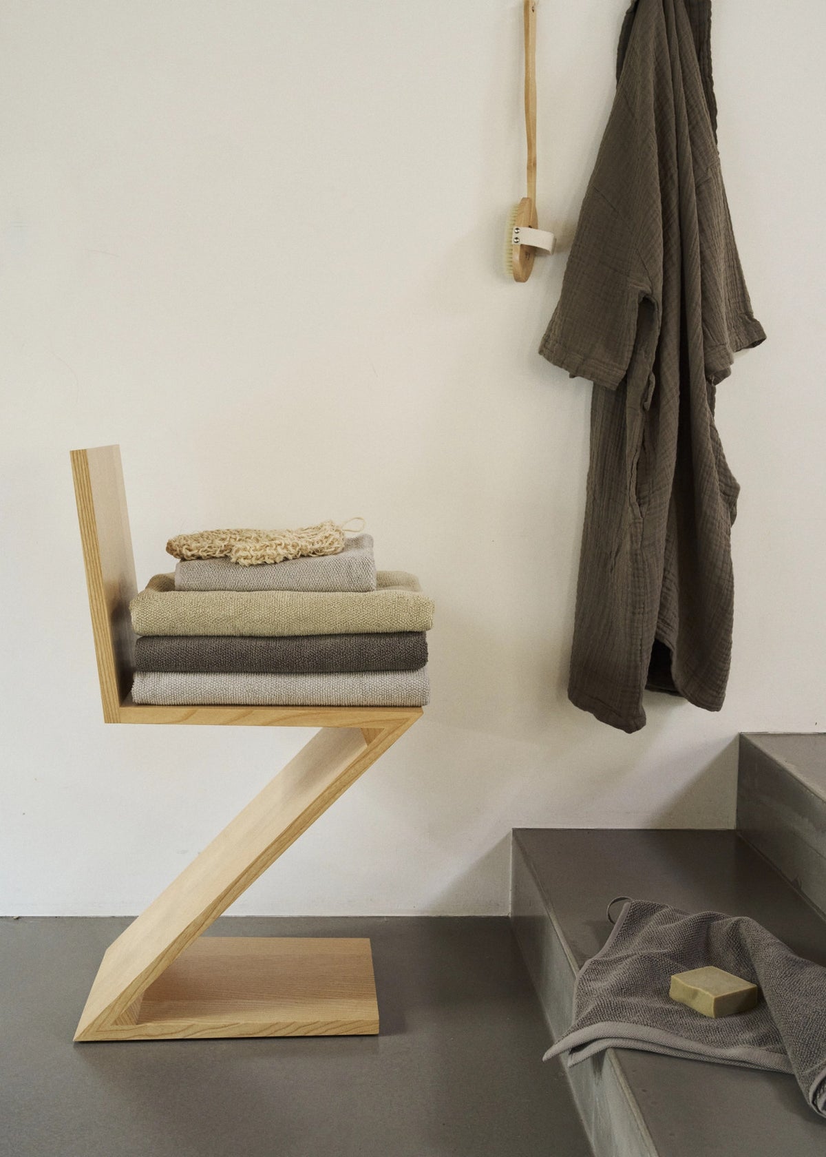 Mild Badetuch 70x140cm stone Biobaumwolle in Grau präsentiert im Onlineshop von KAQTU Design AG. Badetuch ist von The Organic Company