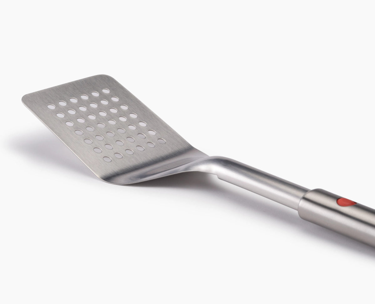 3er Set GrillOut BBQ Wender, Zange und Gabel Edelstahl in Silber präsentiert im Onlineshop von KAQTU Design AG. Grillbesteck ist von Joseph Joseph