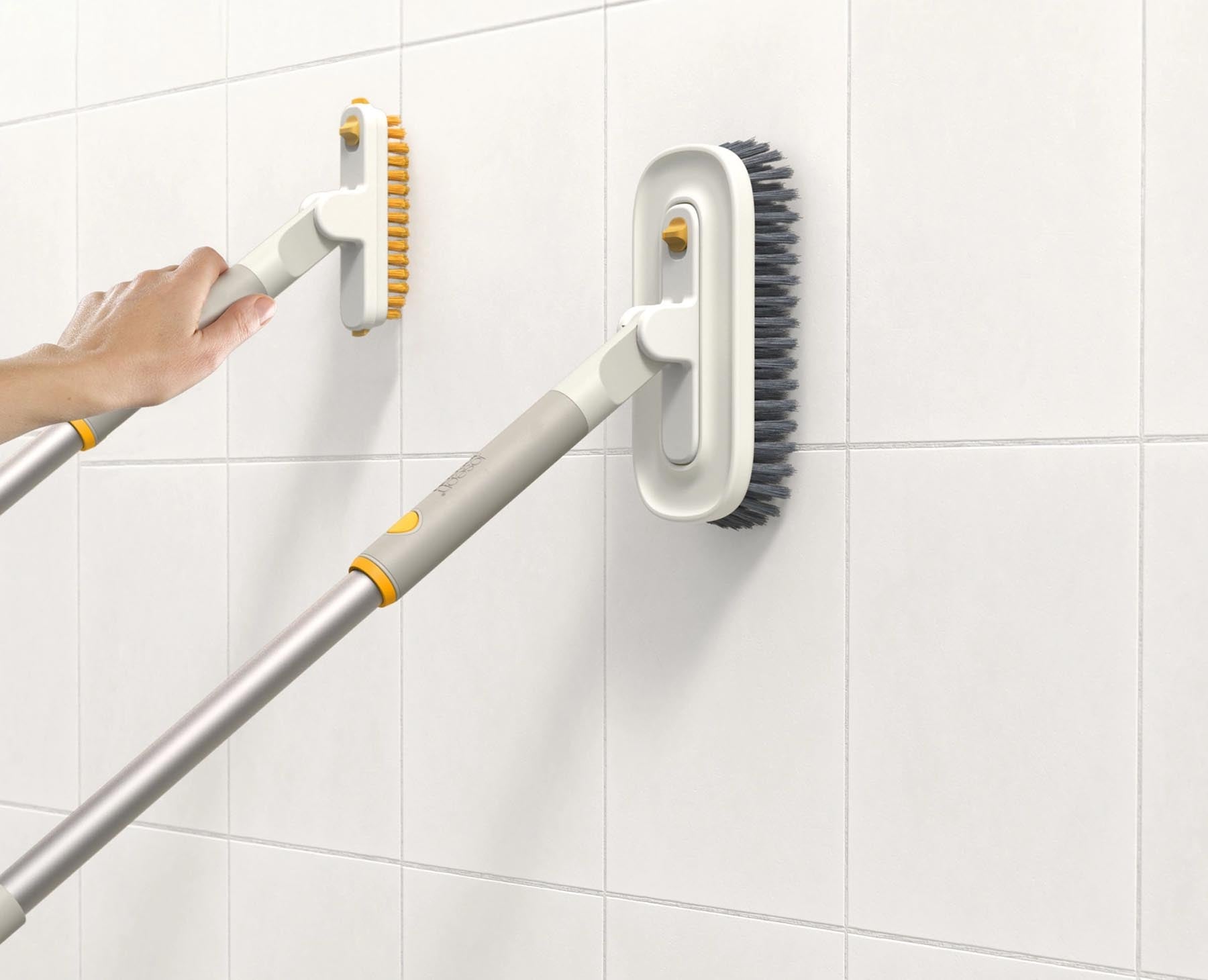 Vielseitiger Fliesenschrubber in modernem Lichtstein-Design, perfekt für die effektive Reinigung von Fliesen und glatten Oberflächen.