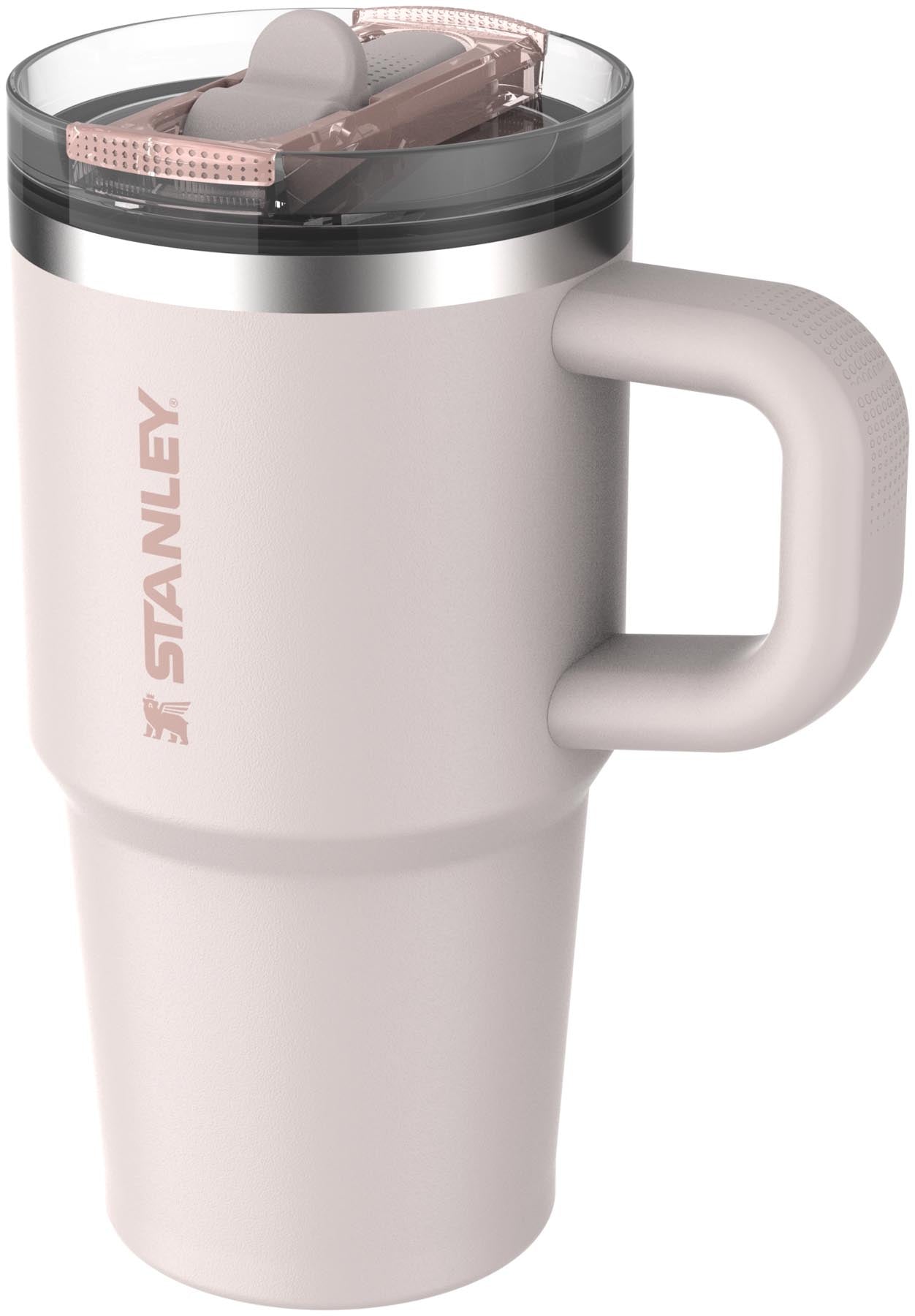 Elegante Stanley Thermosflasche Quencher ProTour in sanftem Rose Quartz mit praktischem Flip Straw, perfekt für Durstlöscher unterwegs.