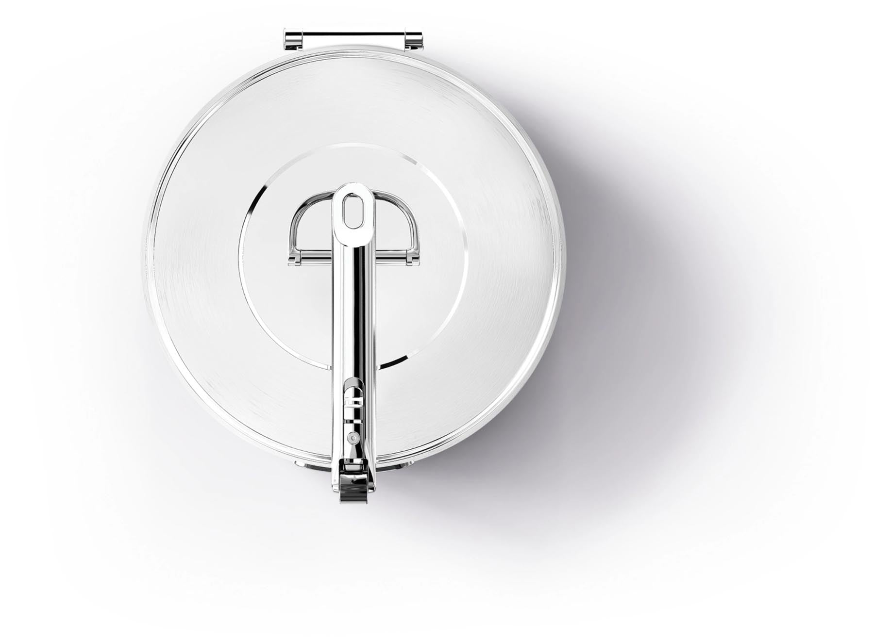 Elegante Stielkasserolle aus robustem Edelstahl mit klappbarem Griff, perfekt für kreative Kochabenteuer und ansprechende Präsentation.
