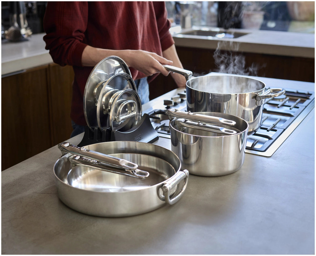 5er Set Space Steel Pfannenset Klappgriff 15+19+23+24+28cm in Silber präsentiert im Onlineshop von KAQTU Design AG. Kochtopfset ist von Joseph Joseph