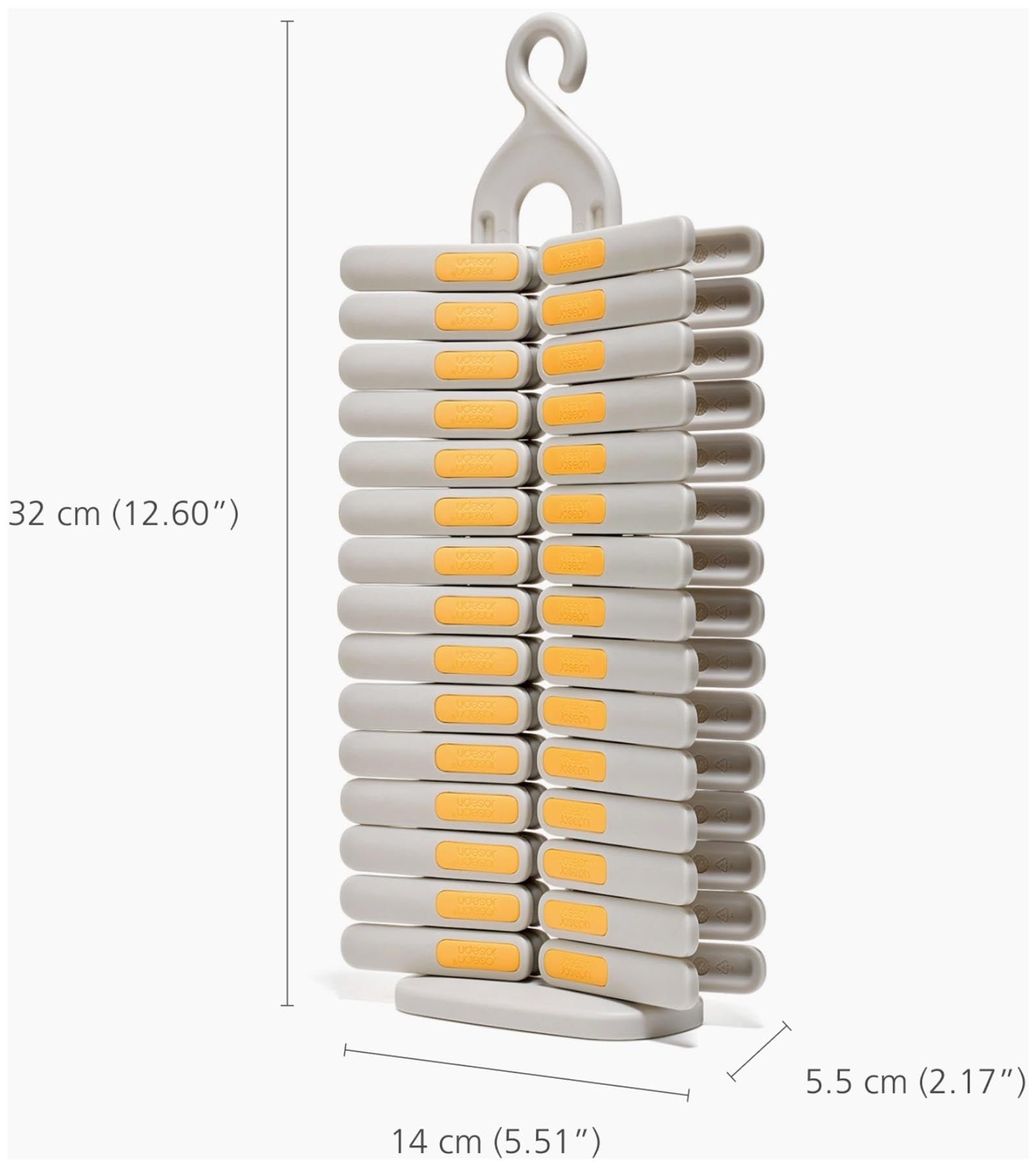 Praktisches 30er Set farbiger Wäscheklammern mit Halterung von Joseph Joseph, ideal für eine ordentliche und farbenfrohe Wäscheaufbewahrung.