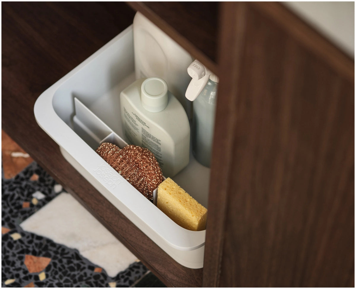 CupboardStore Putzschrank ausziehbar aus recycl. Kunststoff in Grau präsentiert im Onlineshop von KAQTU Design AG. Küchenhelfer ist von Joseph Joseph