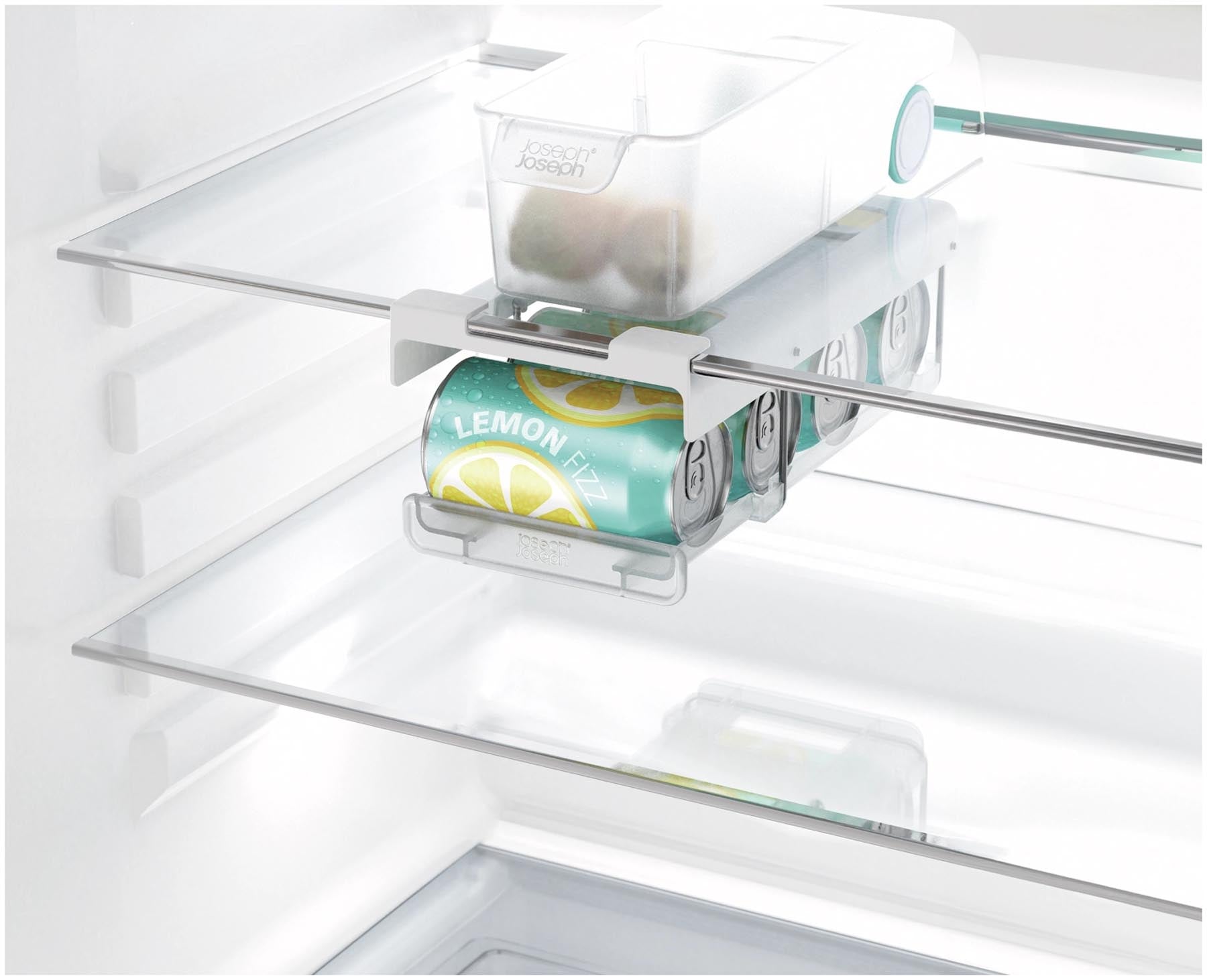 Praktischer Dosenhalter für den Kühlschrank von Joseph Joseph, ideal zur optimalen Nutzung des Stauraums und für schnellen Zugriff auf Getränke.