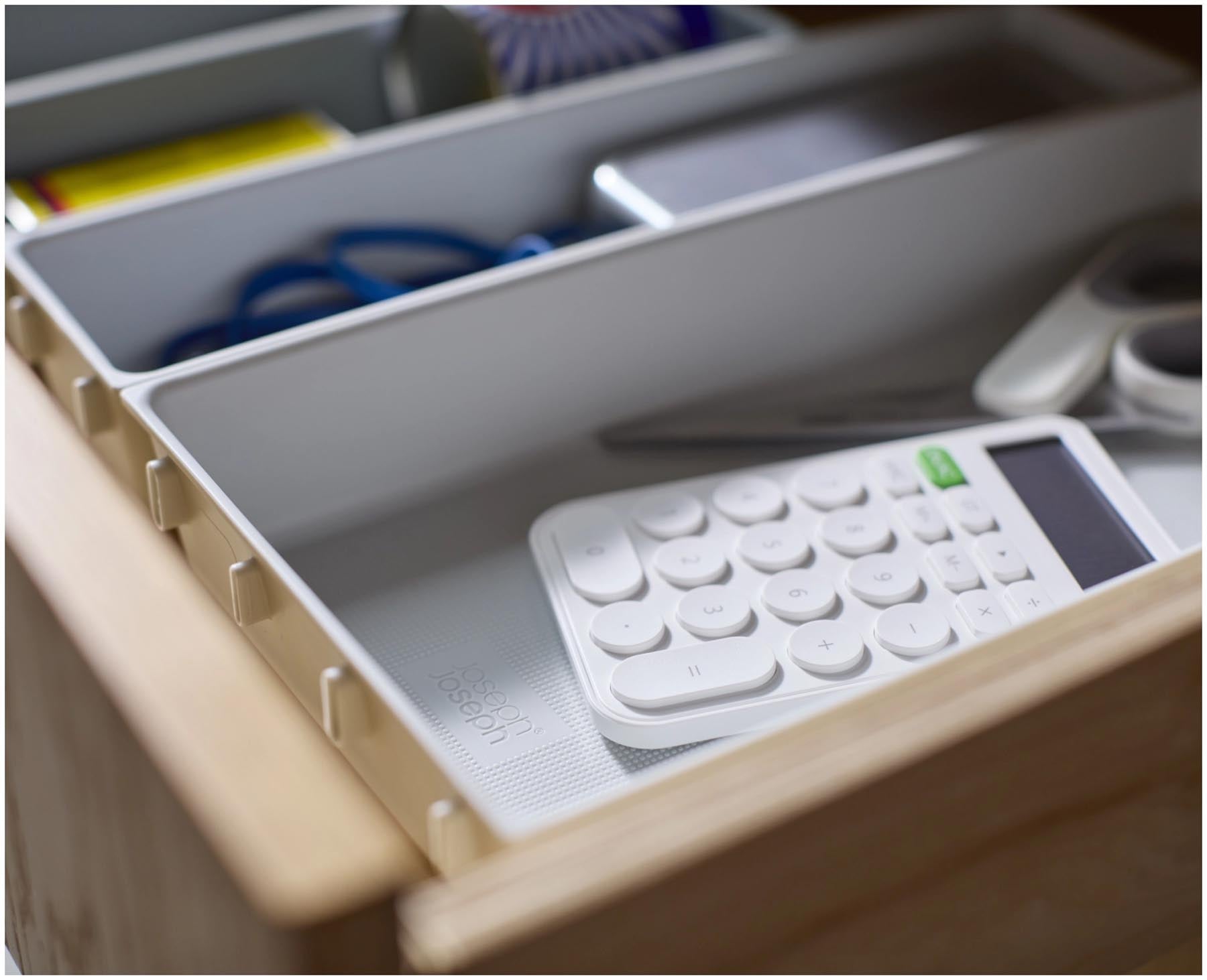 Blox Schubladenorganizer 10tlg in elegantem Grau, ideal zur praktischen Aufbewahrung von Besteck und Küchenutensilien aus recyceltem Kunststoff.