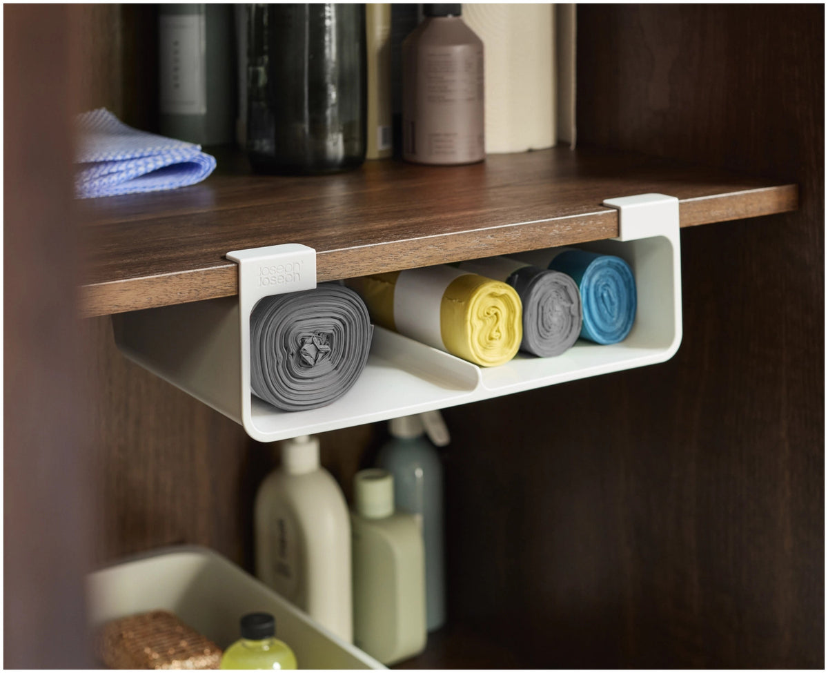 CupboardStore Küchenorganizer L für Beutel recycl. Kunstst. in Grau präsentiert im Onlineshop von KAQTU Design AG. Küchenhelfer ist von Joseph Joseph