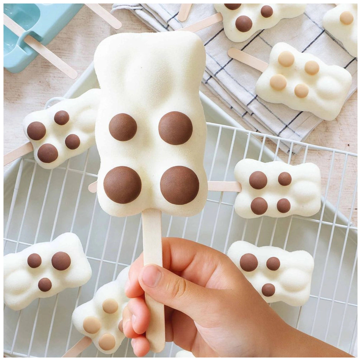 Glaceform Teddy Bär in präsentiert im Onlineshop von KAQTU Design AG. Glacezubehör ist von Scrap Cooking