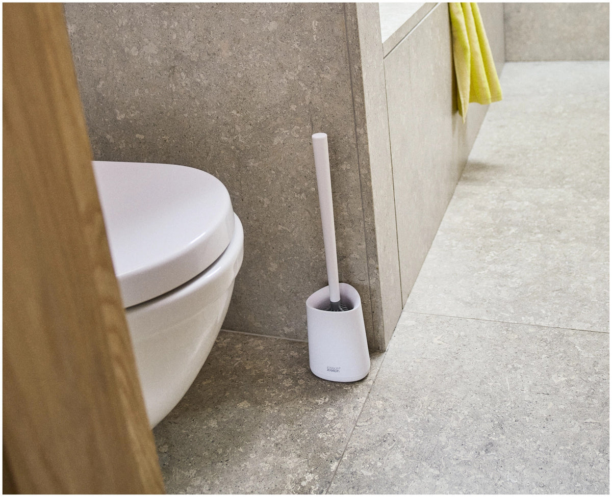 Flex 360 Lite WC Bürste weiss in Weiss präsentiert im Onlineshop von KAQTU Design AG. Toilettenbürste ist von Joseph Joseph