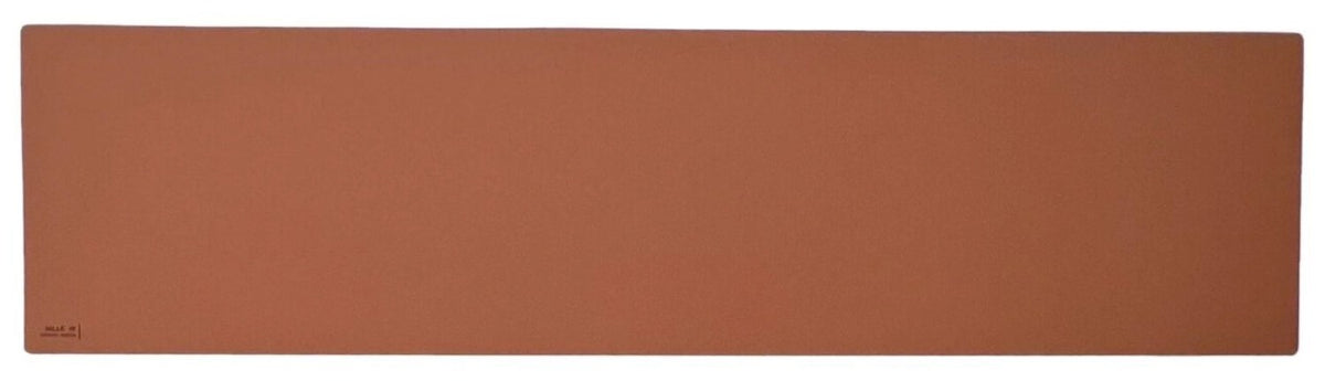 Tischläufer in Braun/Cognac, 100 x 25 cm, schmales rechteckiges Textilstück für den Esstisch, Hersteller MiLLE W NORDISK DESIGN.