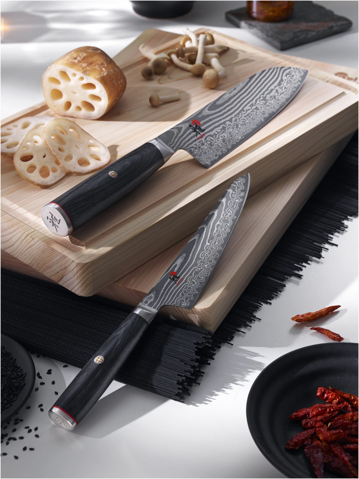 5000 FC-D Bunka 17cm in Schwarz präsentiert im Onlineshop von KAQTU Design AG. Küchenmesser ist von Miyabi