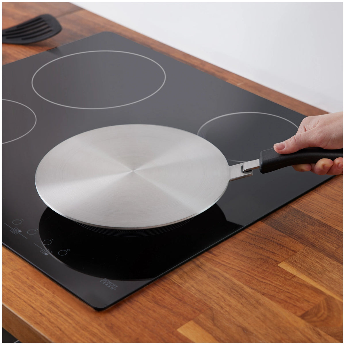 Induktionsadapterplatte D28cm in präsentiert im Onlineshop von KAQTU Design AG. Küchenhelfer ist von Westmark