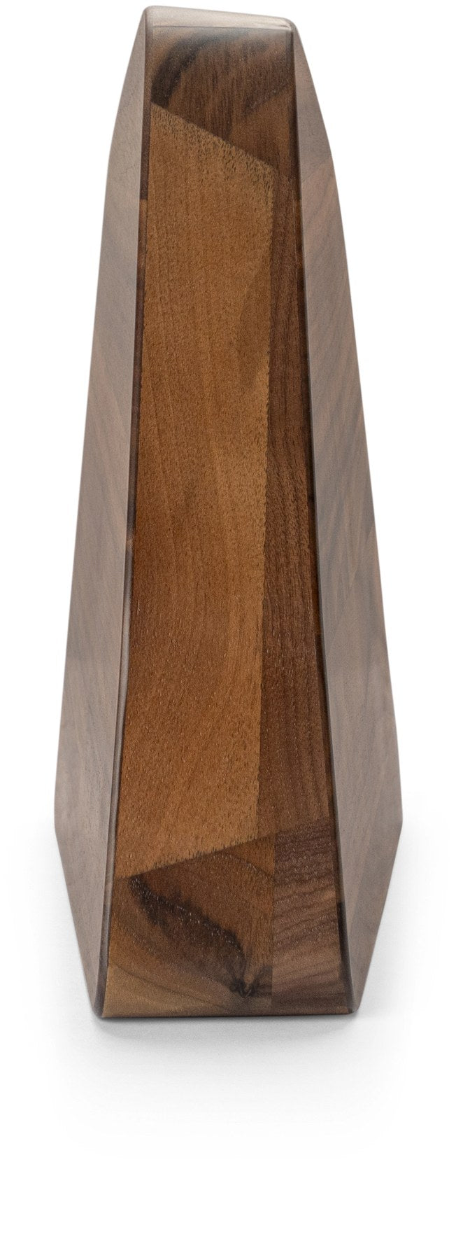 Brauner Messerblock aus Akazienholz mit magnetischer Fläche, geneigten Flächen und Platz für mehrere Messer, waagrecht und senkrecht anlegbar.