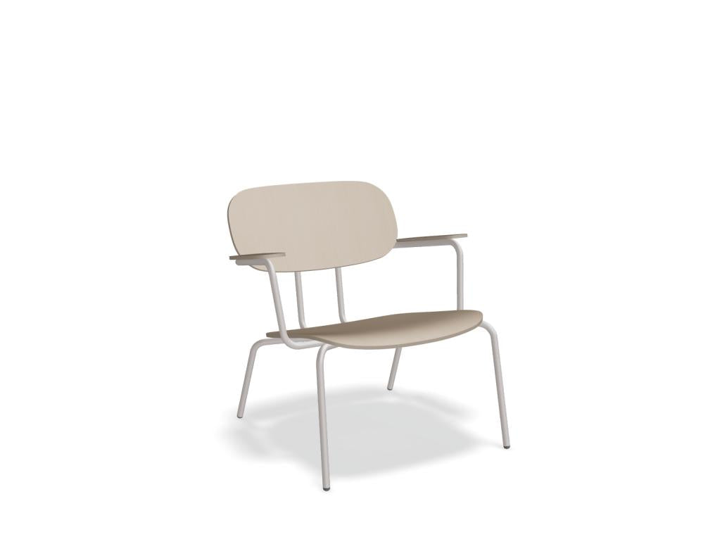 Lounge Sessel aus 8-schichtigem Sperrholz in Olivgrün mit vierbeinigem, pulverbeschichtetem Metallgestell in Dunkelgrün, ohne Armlehnen.