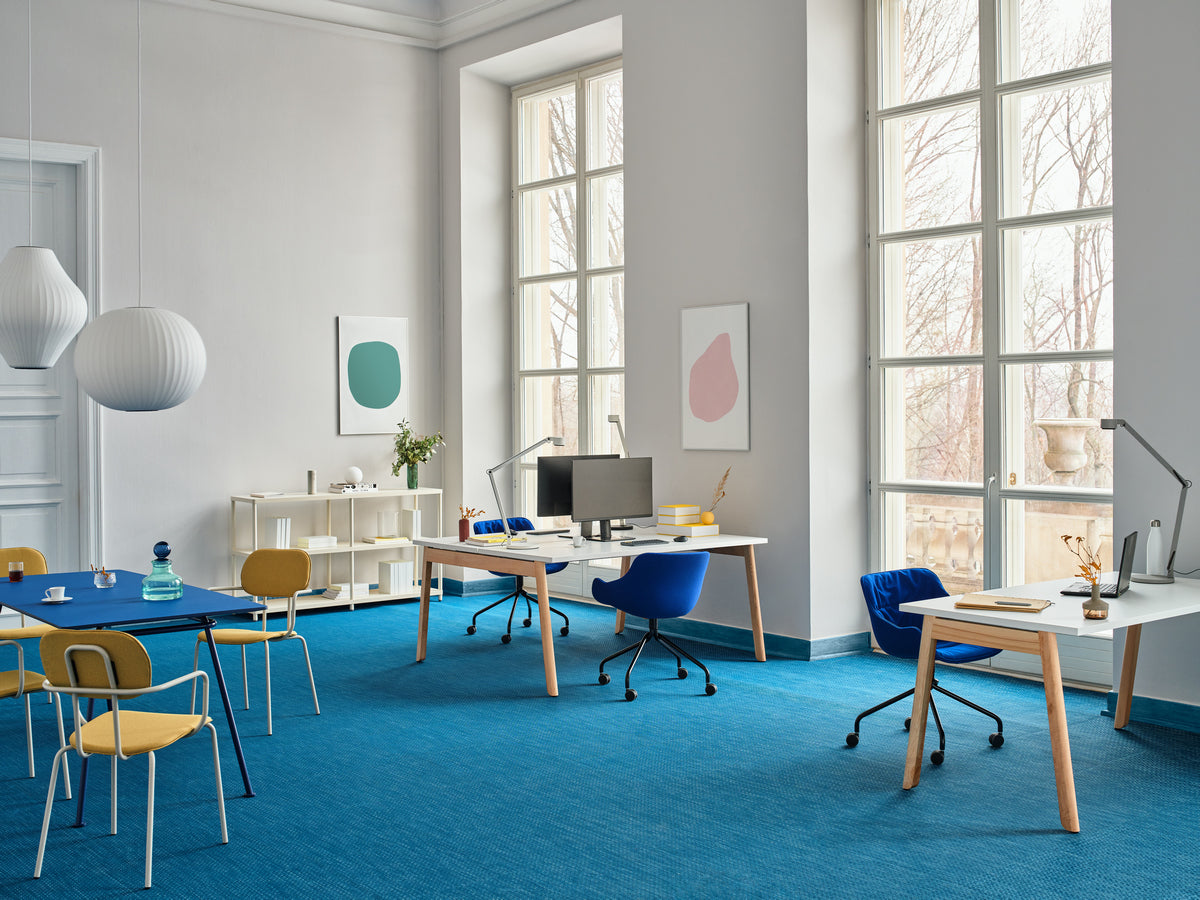Moderner Doppelschreibtisch Ogi B Bench BOB460E4 von Mdd, ideal für kreative Arbeitsumgebungen, mit elegantem Design und praktischen Funktionen.