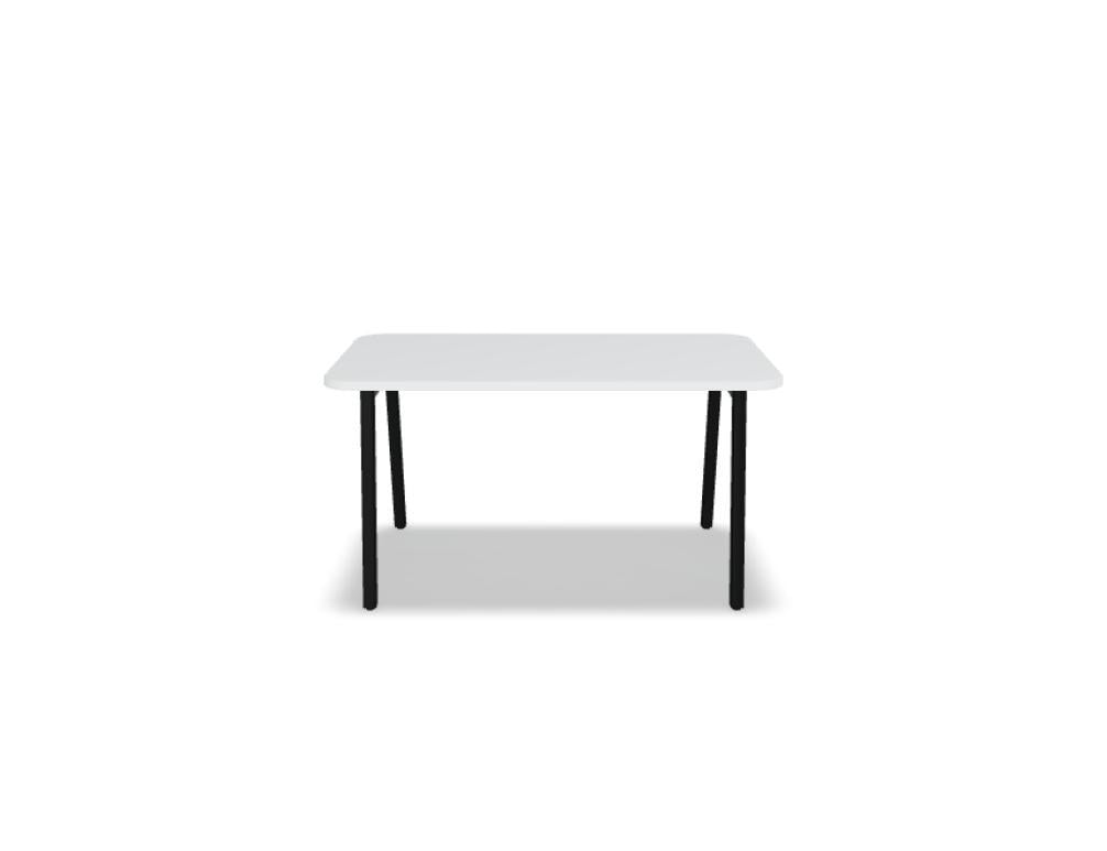 Schreibtisch Ogi M von Mdd mit Tischplatte in Honigeiche und schwarzem Metallgestell im 40x40 mm Profil, schräge Beine.