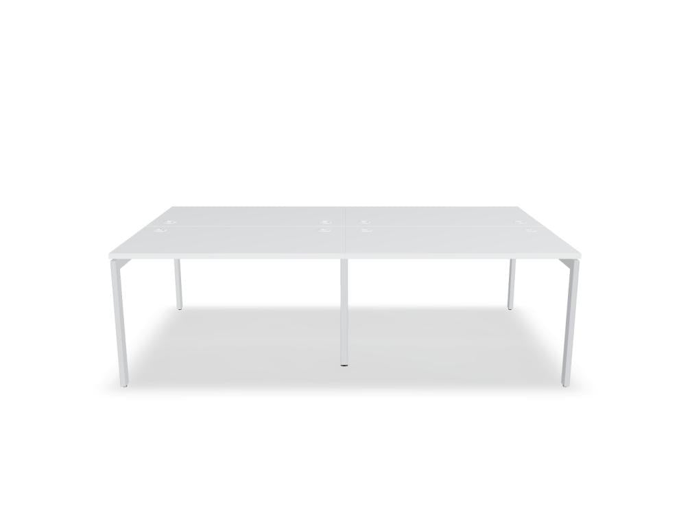 Doppelschreibtisch Ogi U Bench von Mdd mit Melaminplatte in Honigeiche und schwarzem Metallgestell, für zwei Arbeitsplätze.