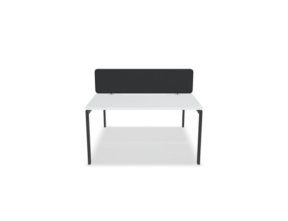Doppelschreibtisch Ogi U Bench von Mdd mit Melaminplatte in Honigeiche und schwarzem Metallgestell, für zwei Arbeitsplätze.
