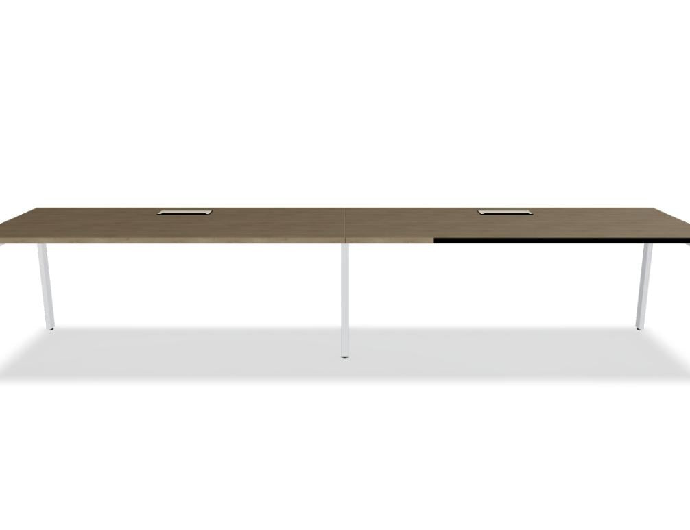 Schreibtisch Ogi U von Mdd mit Tischplatte in Honigeiche und pulverbeschichtetem, schwarzem Metallgestell im minimalistischen Design.
