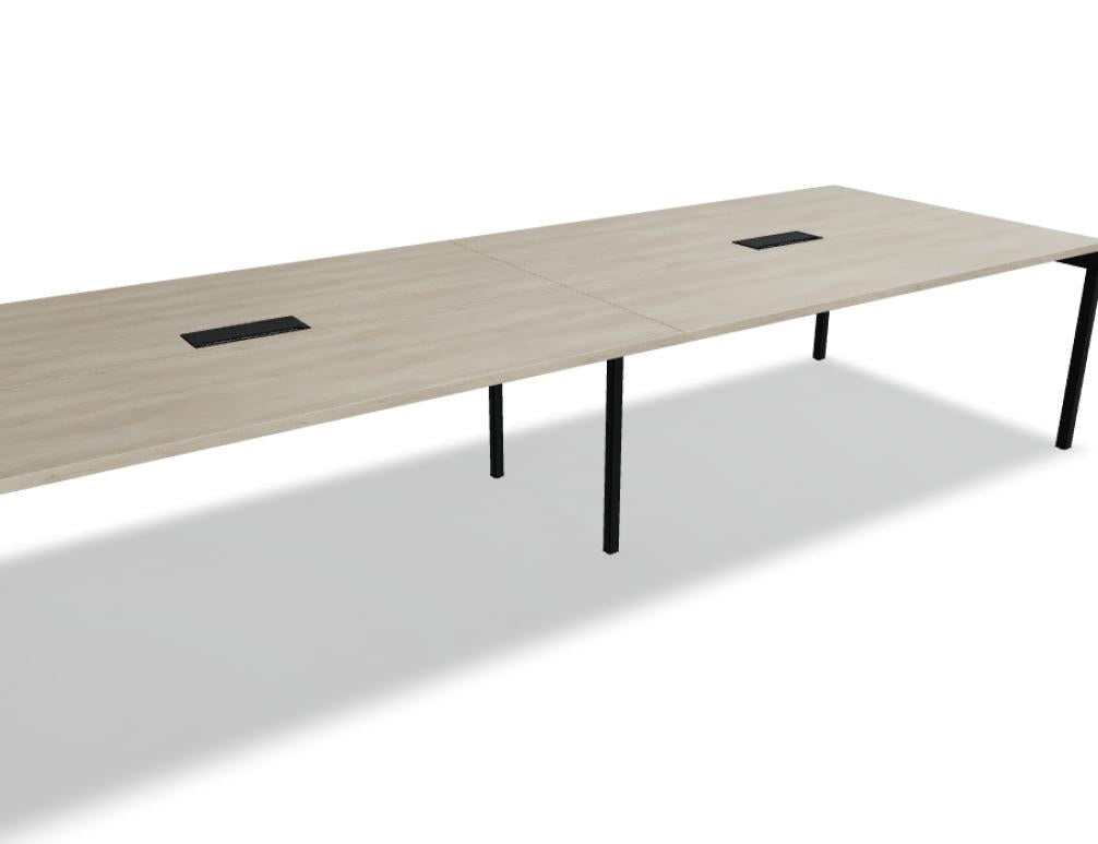 Helle Esstischplatte in Eichenoptik mit klaren Linien, elegantes Design, quadratische Eichenholzbeine, modernes Möbelstück für offene Wohnbereiche