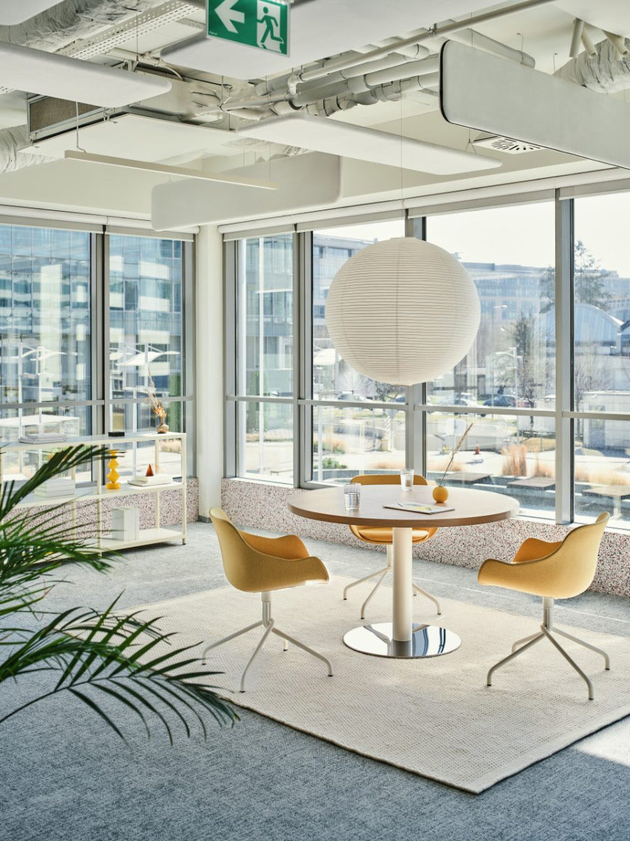 Elegante Deckenpaneele Sonic ZPS816GP in hellem Holzdesign, perfekt für stilvolle und moderne Raumkonzepte.