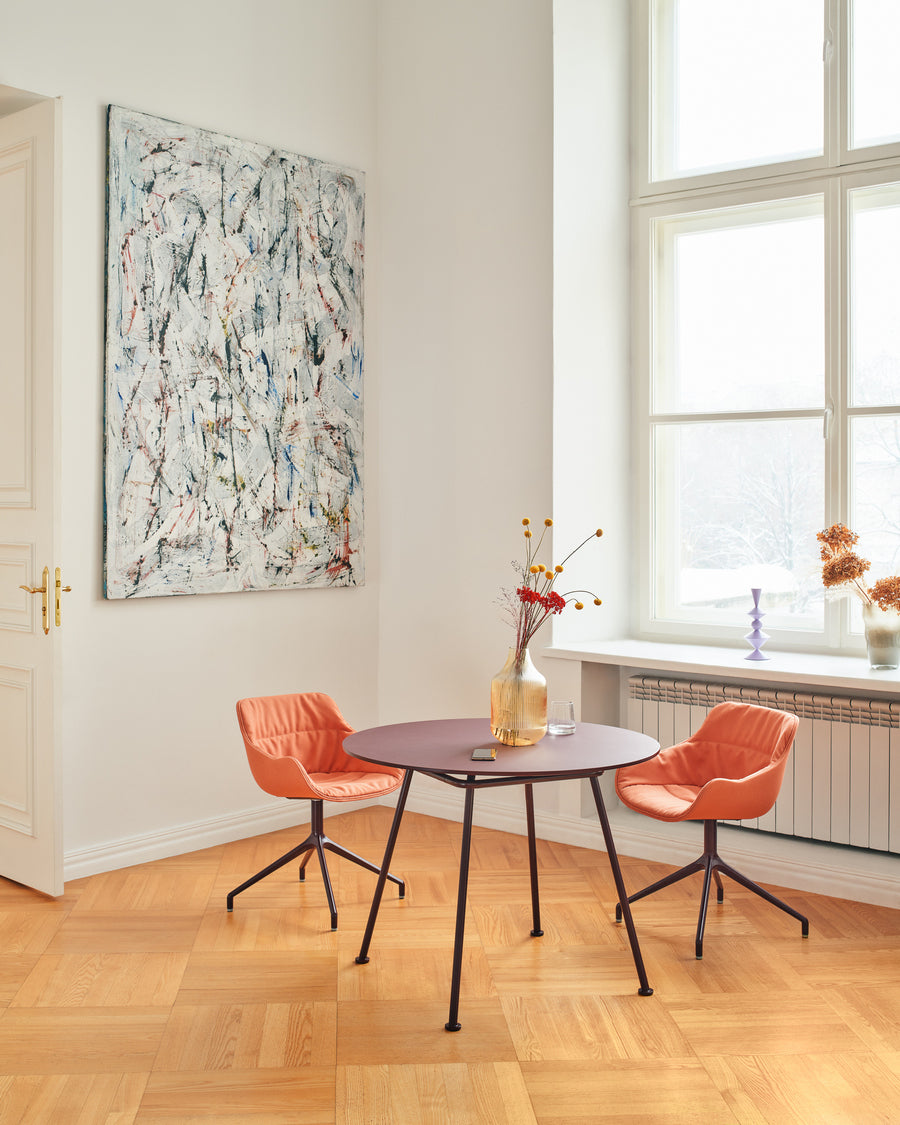 Eleganter Baltic Soft Duo BL5P13K Drehstuhl mit komfortabler Polsterung, ideal für moderne Büros und kreative Arbeitsplätze.