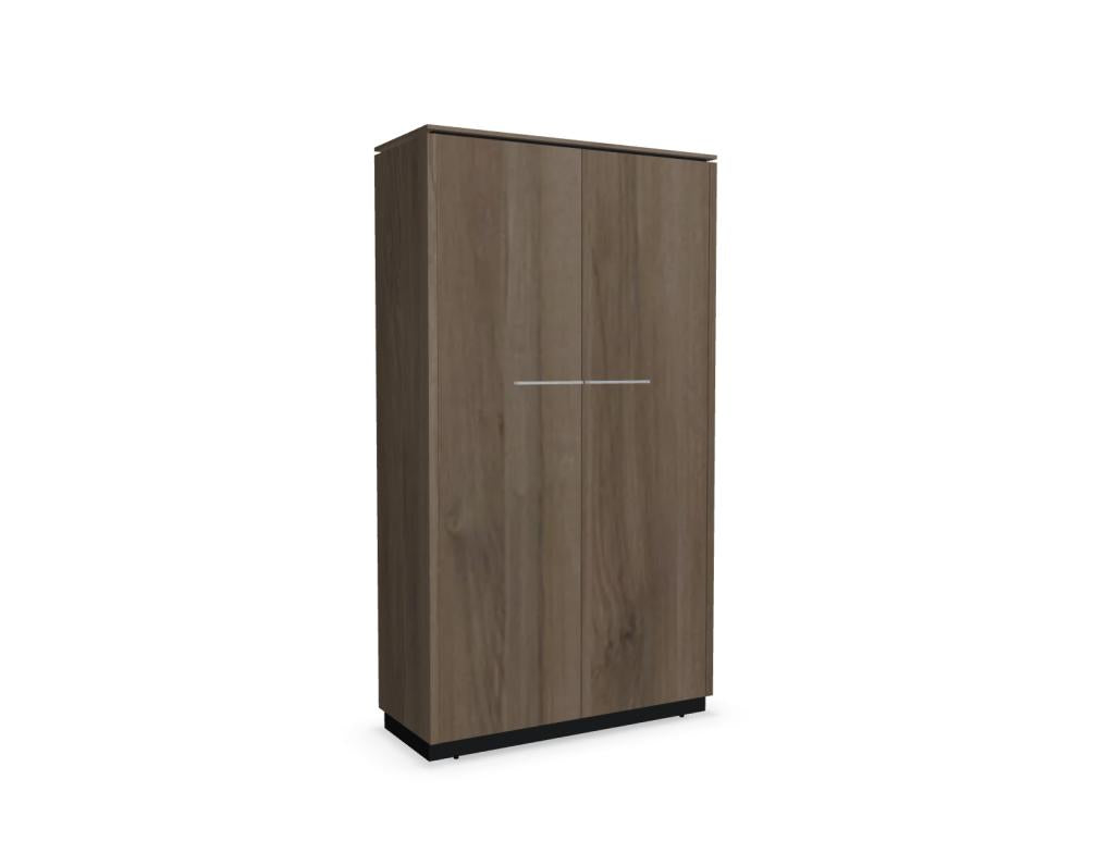 Bild eines modernen Status X52 Kleiderschranks der Kategorie Garderobe von MDD. Der Schrank zeigt klare Linien, eine helle Holzoptik, Glastüren und effiziente Aufbewahrungslösungen – stilvoller Stauraum für Kleidung