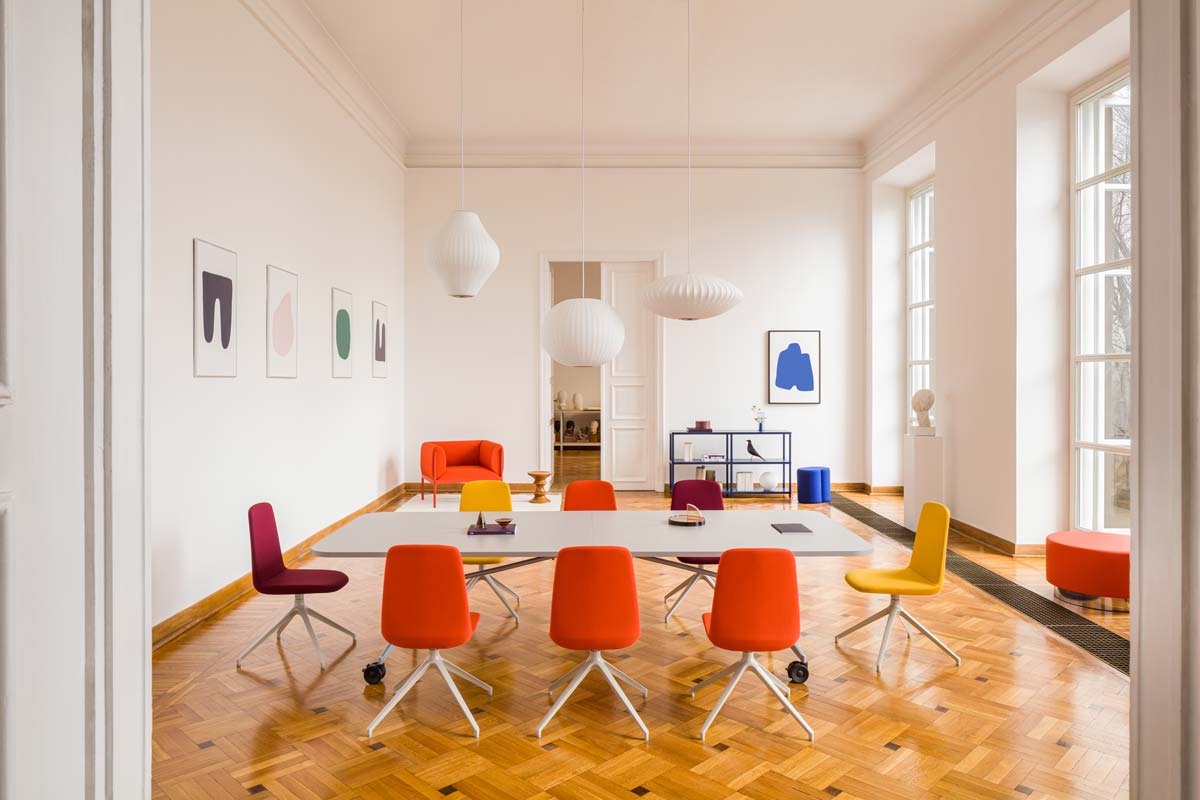 Eleganter Ulti UKP19K Drehstuhl von MDD, ideal für Büros und Home-Office, bietet Komfort und zeitgemäße Ästhetik.
