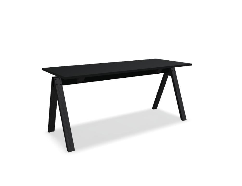 Hochtisch Viga von Mdd in Dunkler Walnuss mit schwarzem Aluminiumgestell und Eichenfuss, Masse 160x80x110 cm, Gesamtansicht des Tisches.