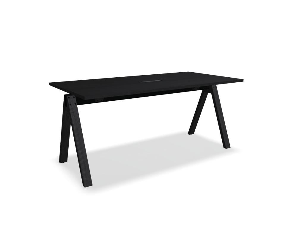 Hochtisch Viga von Mdd in Dunkler Walnuss mit schwarzem Aluminiumgestell und Eichenfuss, Masse 160x80x110 cm, Gesamtansicht des Tisches.