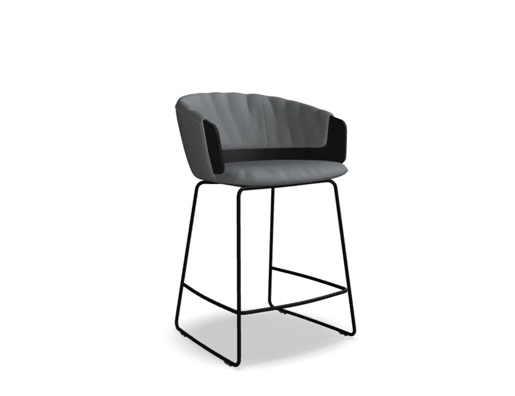 Mdd Collar CL3P23H Barhocker mit gepolsterter Sitzschale, hoher Lehne und schlankem Gestell für moderne Tresenbereiche