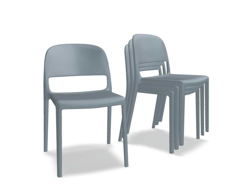 Bild eines modernen Gartenstuhls Blendy BND01 von Mdd, aus Kunststoff/Metall-Kombination, mit schlanken Beinen, gepolstertem Sitz, neutralen Farben, im Outdoor-Setting.