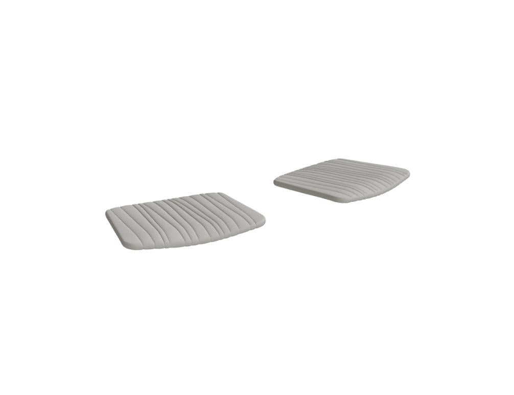 Sitzkissen Bris von Mdd in Eisblau, gepolstert mit Schnittschaum und Klettverschluss, für Stühle, Sessel oder Hocker im Aussenbereich.