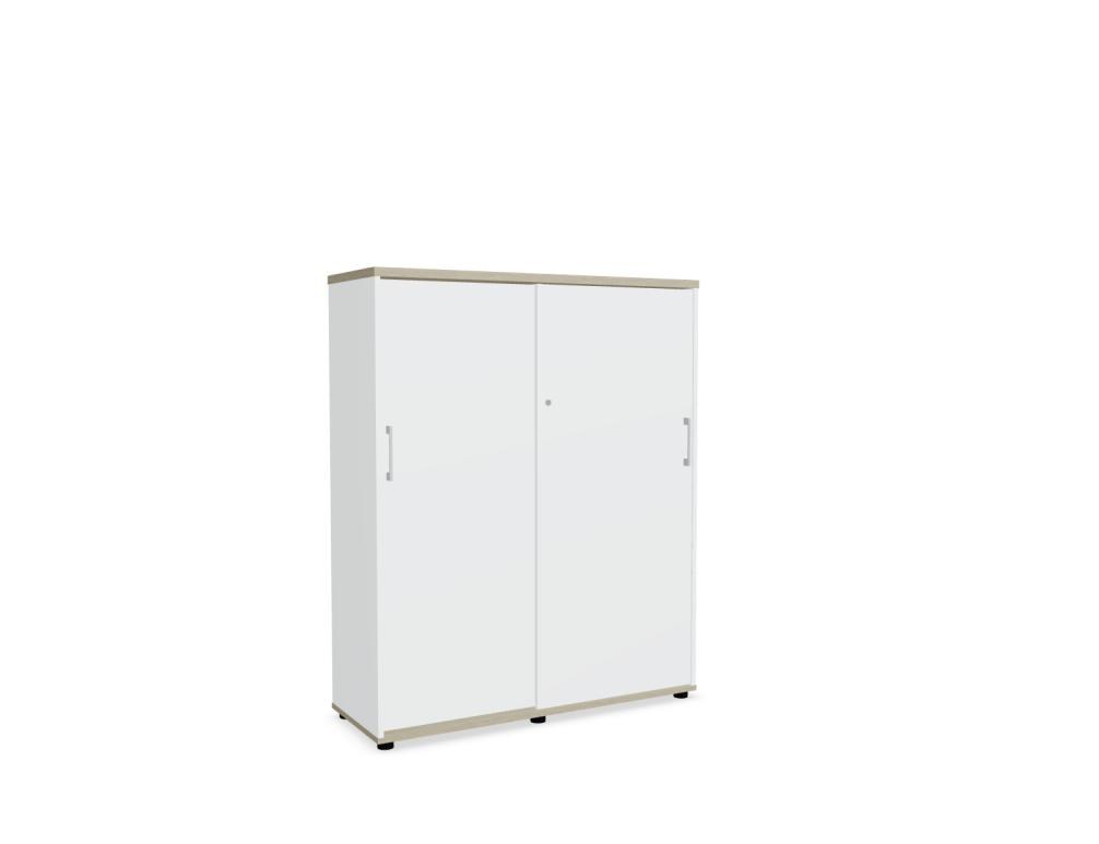 Schiebetürenschrank mit Front in Eiche Natur, Korpus und Bodenplatte in Weiss Pastell, aus Melaminplatten mit ABS-Umleimer gefertigt.