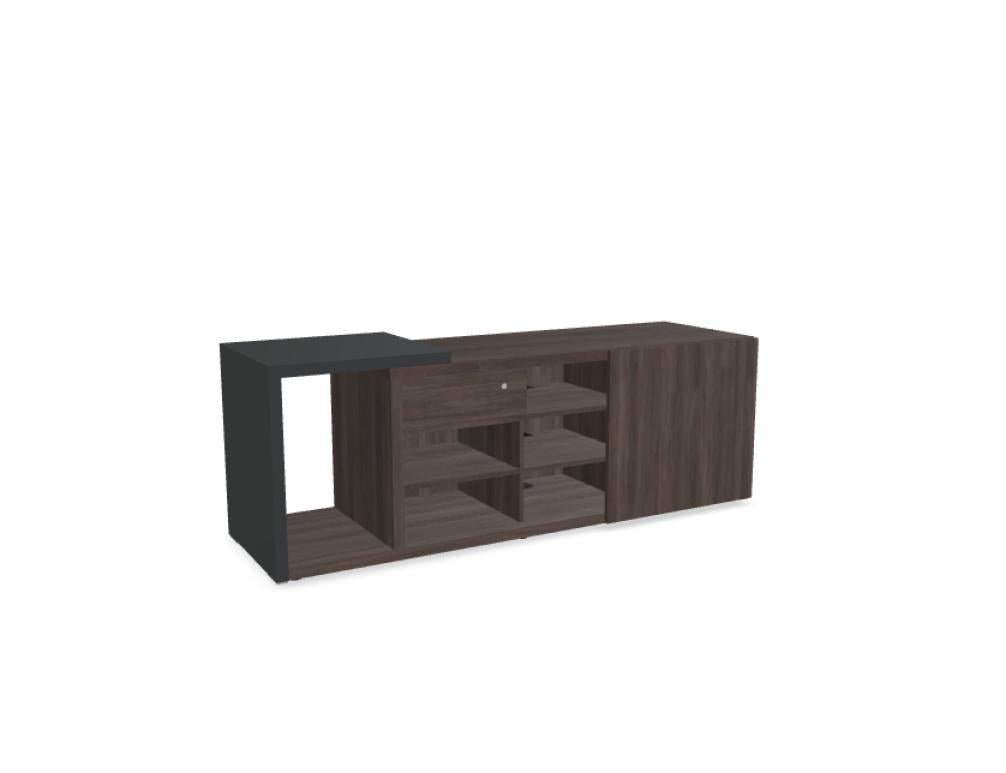 Mito Chefzimmerschrank von Mdd in Bernsteineiche mit schwarzem Ansatztisch, Schiebetür, Schublade und Plattenfachböden aus Melamin.