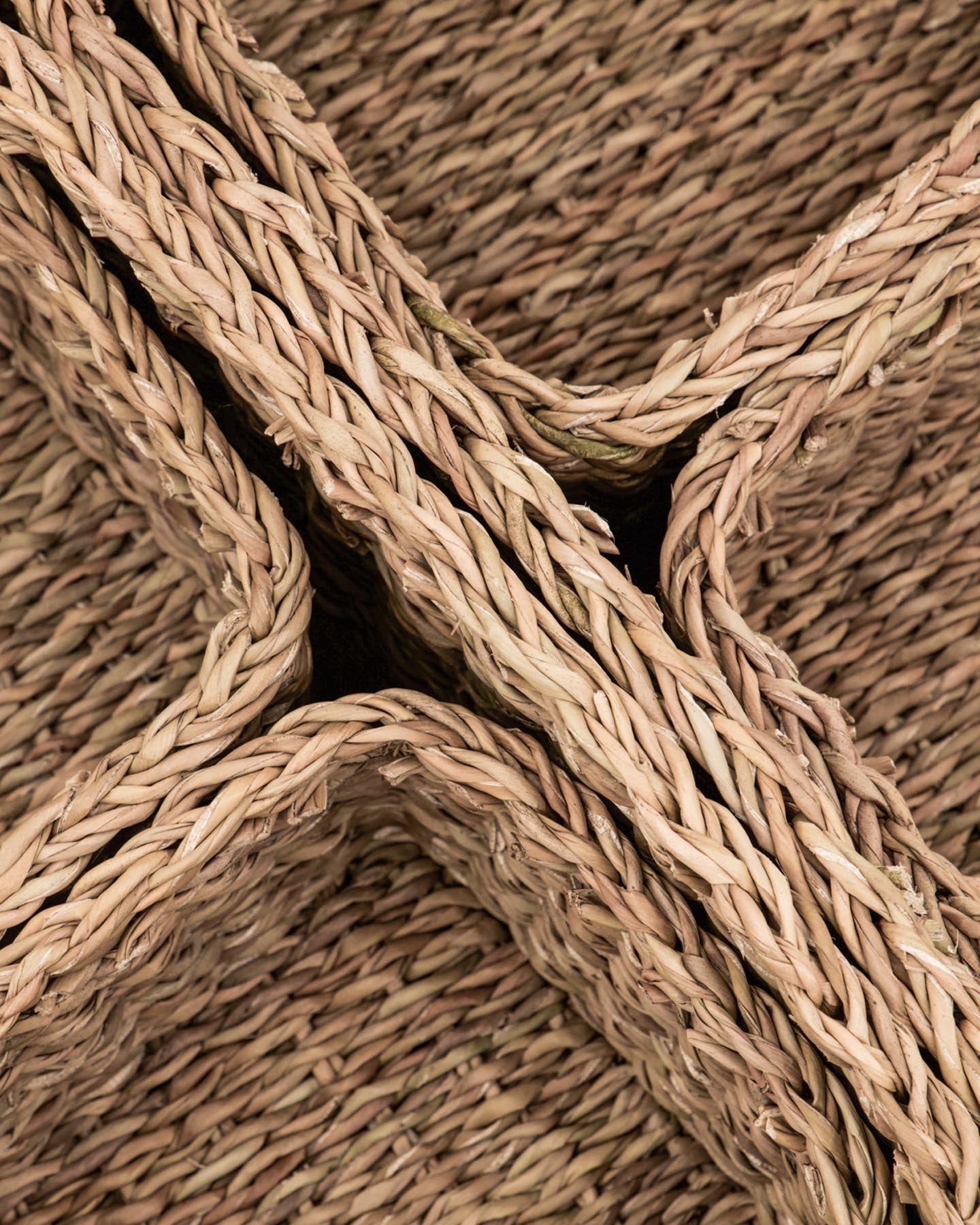 Bringen Sie mit dem MKSquare Aufbewahrungskorb von Meraki Ordnung und zeitlose Schönheit in Ihr Zuhause. Ideal für vielseitige Anwendungen!