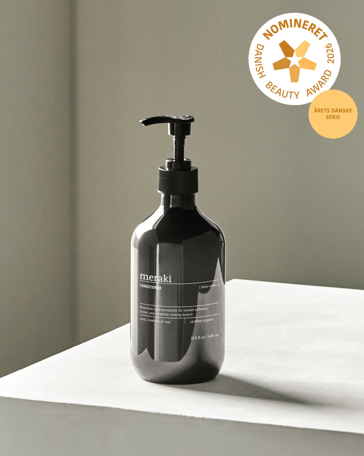 Feuchtigkeitsspendender Conditioner Deep Valley von Meraki, 490 ml, ideal für geschmeidiges und gesundes Haar, in stilvollem Design.
